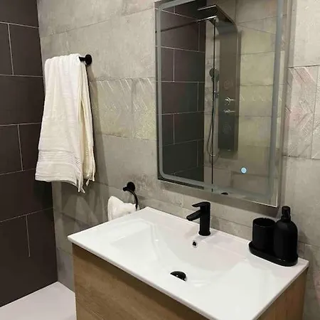 Apartamento A Pie De Playa * Málaga